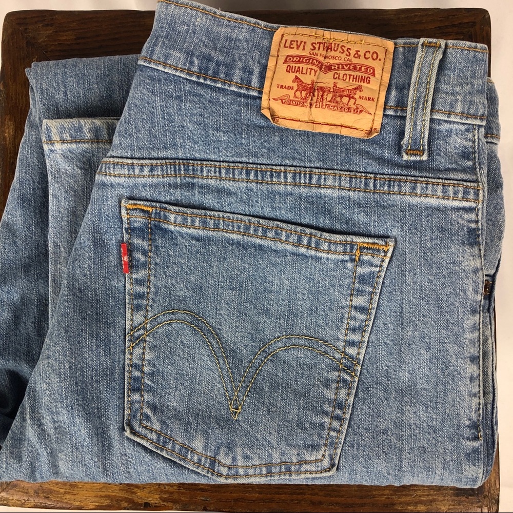 Levi's 550 Relaxed Boot Cut Jeans W